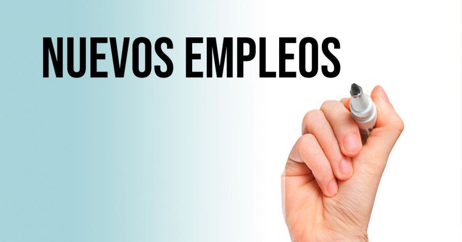 Una mano con un pilot escribiendo Nuevos empleos