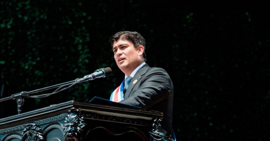 Carlos Alvarado