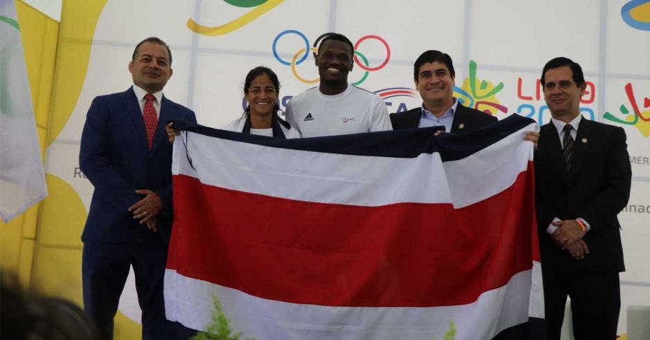 Sherman Guity, Carlos Alvarado, Shirley Cruz