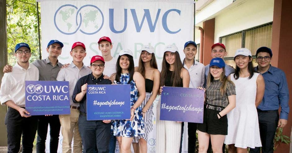 14 jóvenes que estudiarán en UWC.