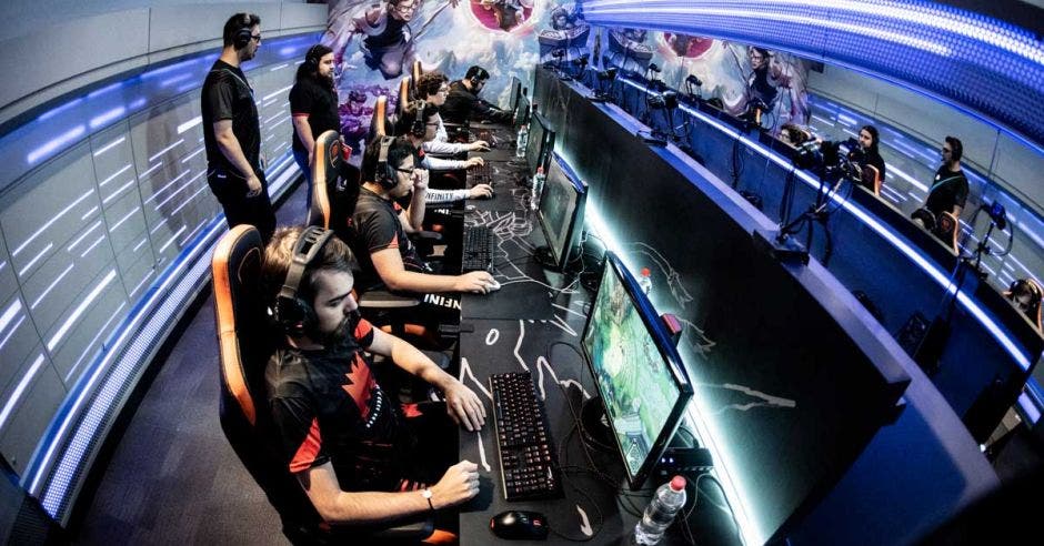 Infinity Esports, de origen costarricense, es el pionero de los deportes electrónicos en nuestro país.