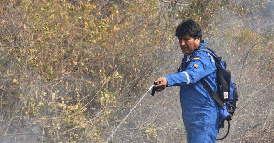 Evo Morales echando agua al fuego