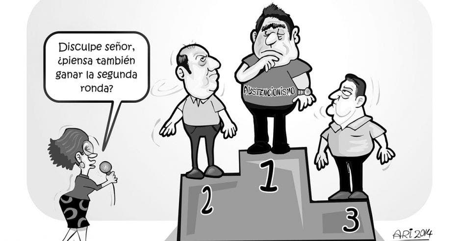 Caricatura tres personas subidas en el podio