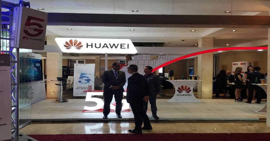 Stand Huawei