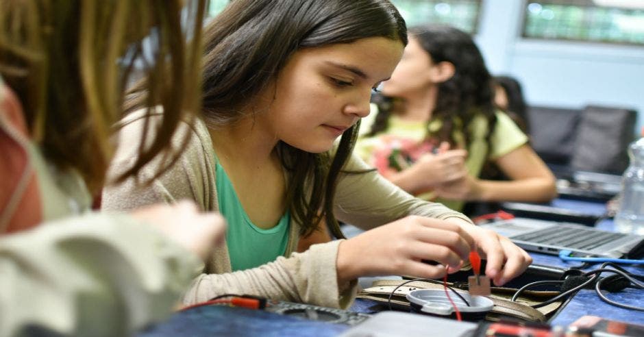 tecnología, ciencia, mep, mujeres, jovenes