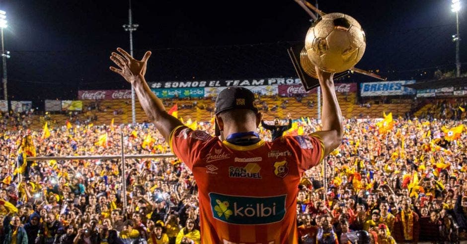 Herediano, primer campeón en la historia del fútbol nacional, cumple 98 años