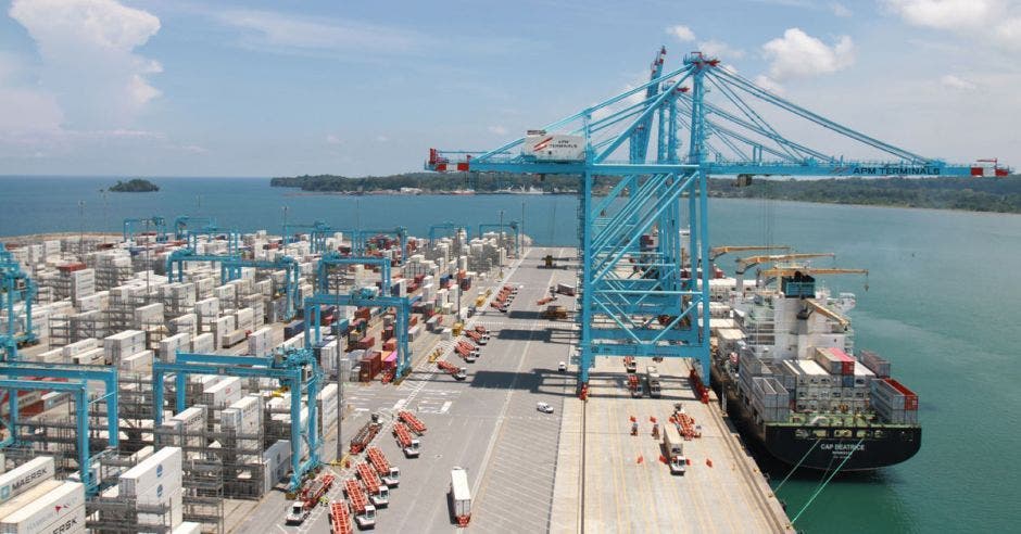 puerto de APM Terminals en Moín