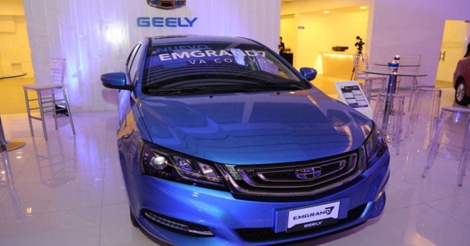 Nuevo carro de GEELY