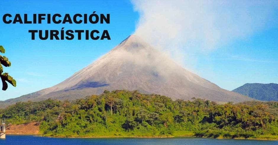 Fachada del volcan arenal