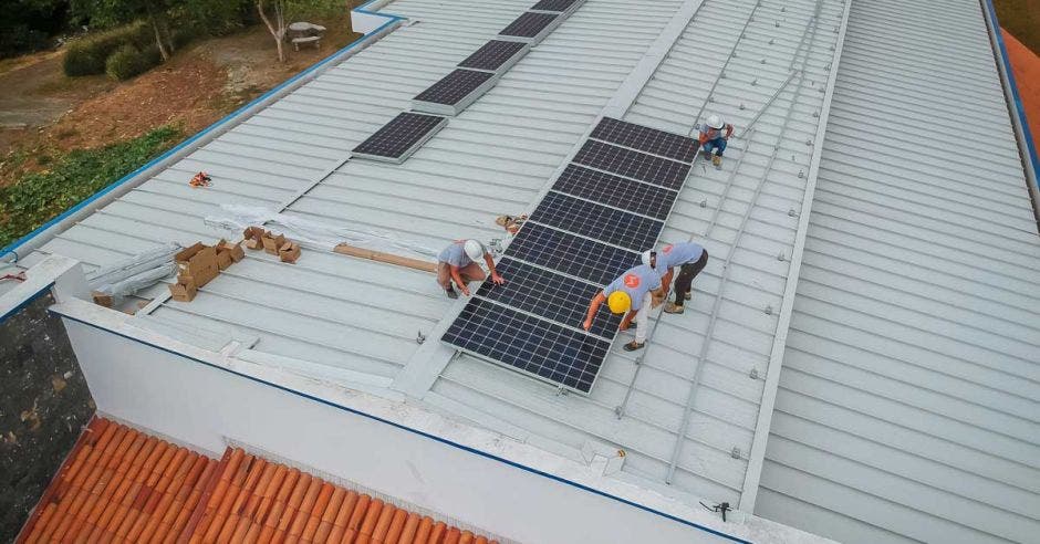 Uno de los exitosos proyectos de Seléctrica, fue el de Icafé, el que produjo un ahorro importante y permanente, en la factura eléctrica.   Cortesía Seléctrica/LA REPÚBLICA.