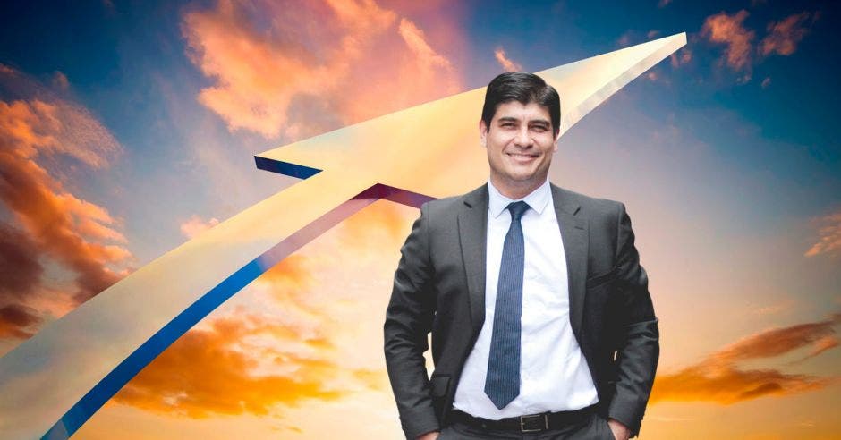 Flecha hacia el cielo con Carlos Alvarado