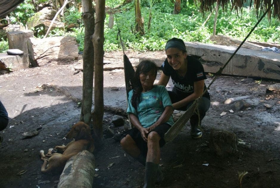 Rocío Mora en la comunidad de Alto Telire