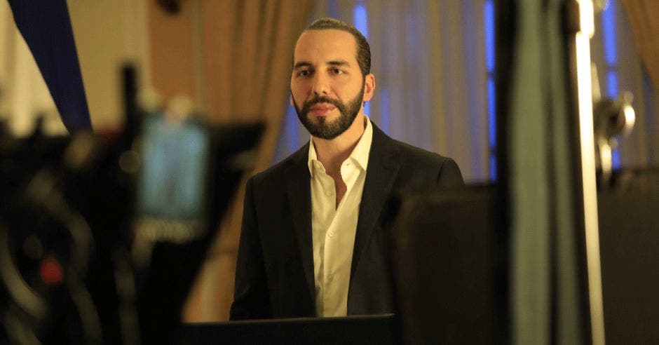 nayib bukele