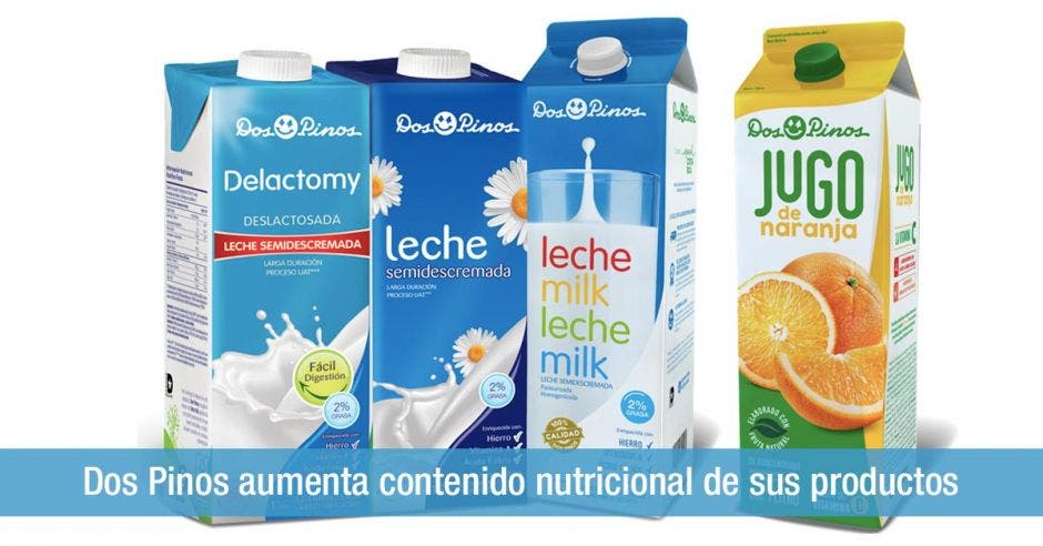 Tres cartones de leche y un cartón de jugo de naranja