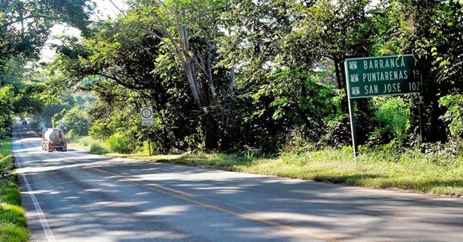 Tramo de carretera entre Limonal y Barranca