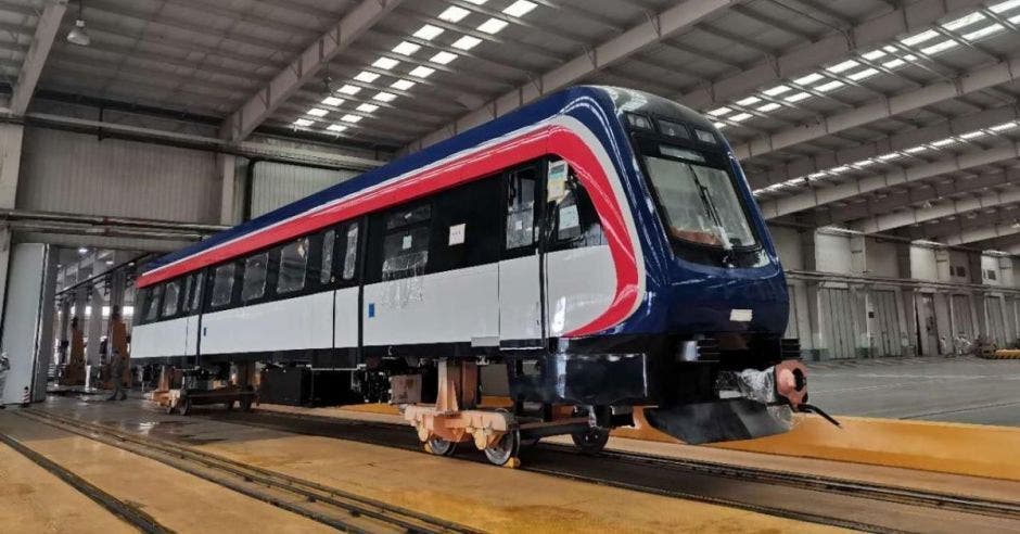 Nuevo tren en la fábrica en China