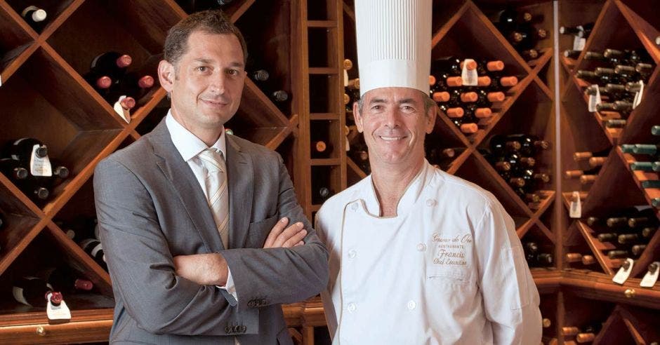 Ciro de Angelis, Co propietarios de Hotel & Restaurante Grano de Oro, con el chef Francis Canal.