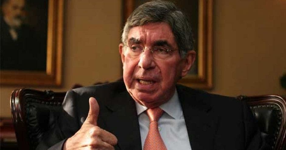 Ex presidente Óscar Arias