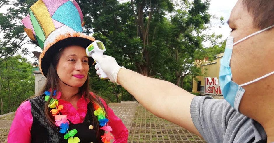 Toma de temperatura en Museo de los Niños