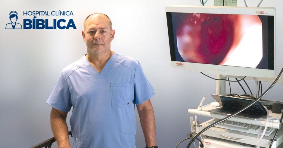 Manuel Chaves, médico especialista en Gastroenterología en Hospital Clínica Bíblica.