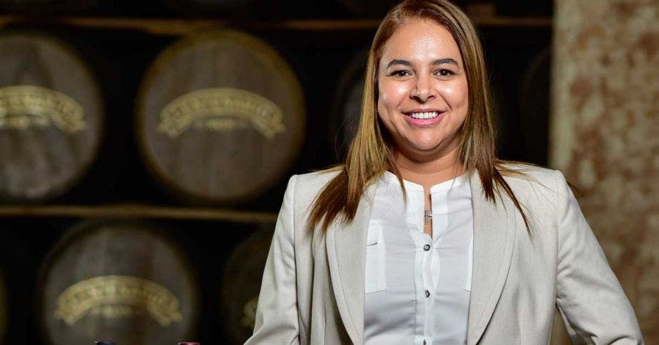 Dianne Medrano, Gerente General de Centenario Internacional frente a bebidas alcohólicas