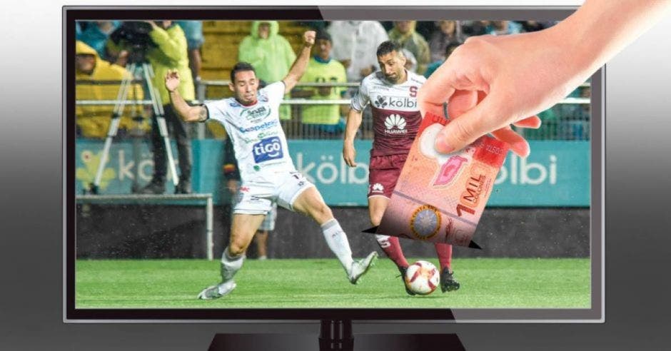 futbol nacional puesto en televisor