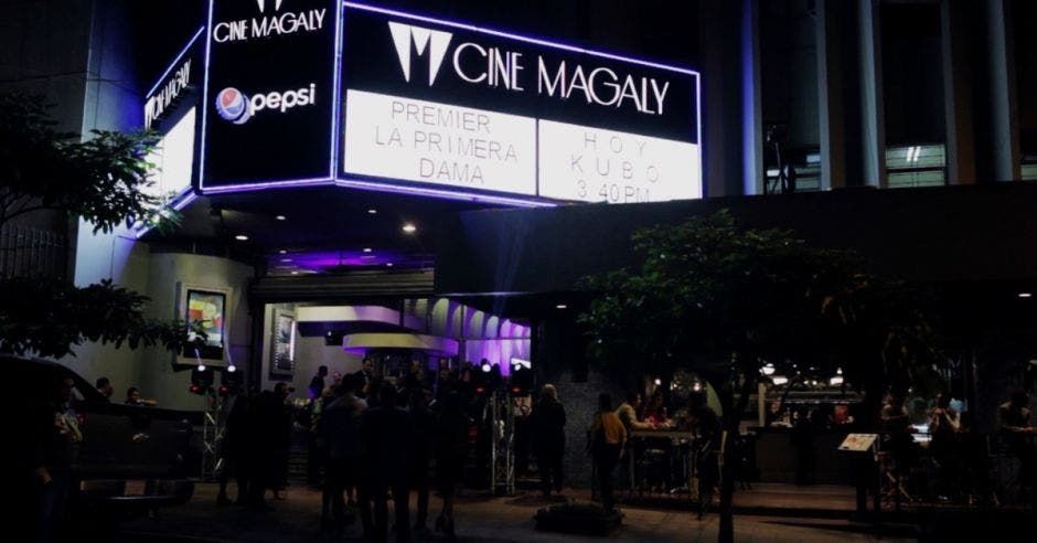 Fachada del cine Magaly