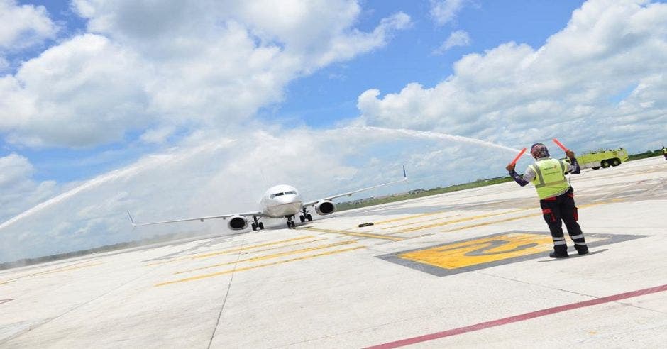 Llegada de vuelo a Guanacaste