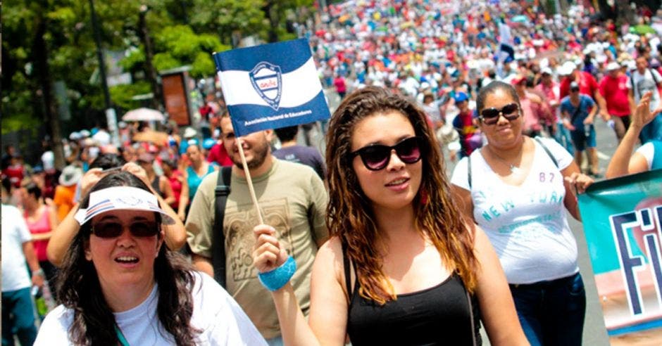 Personas en marcha