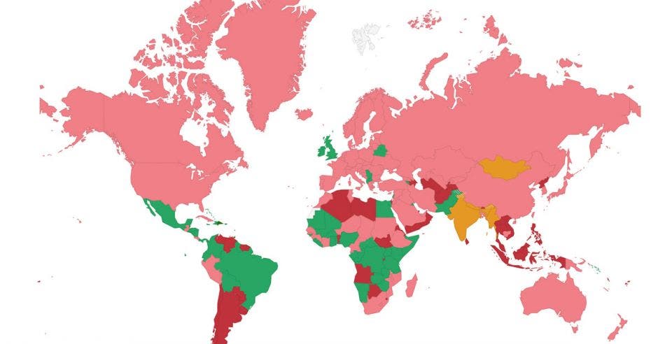 un mapa rojo con partes en verde y amarillo