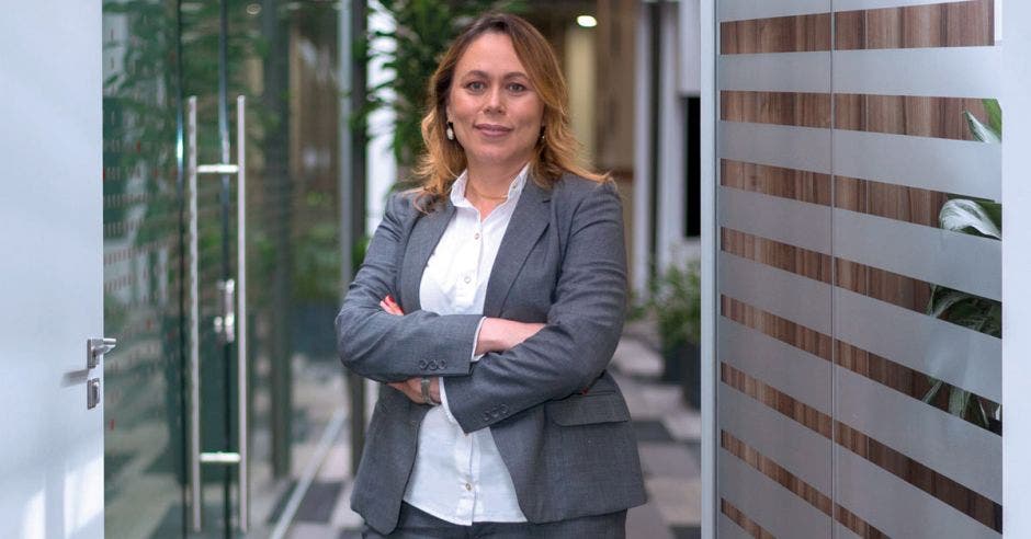 Evelyn Martínez, Directora de Capital Humano de Telecable.