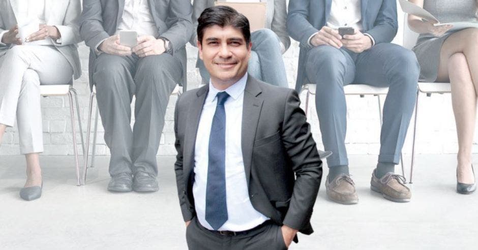 Carlos Alvarado enfrenta una cifra histórica de desempleo. Archivo/La República.