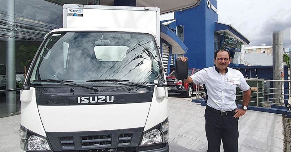 isuzu camion