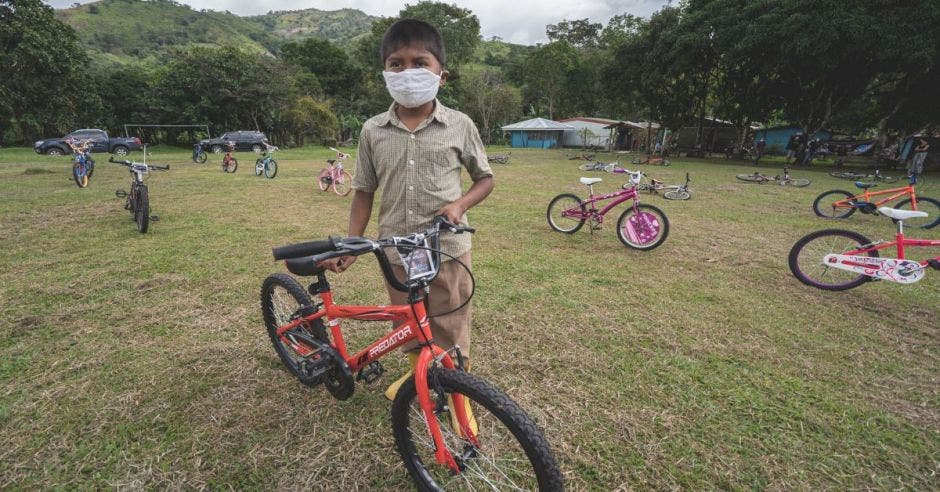 niño bici