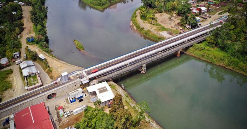 Puente Binacional