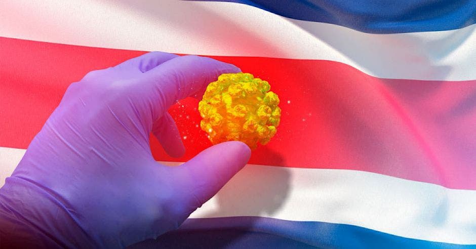 mano con guante morado agarrando dibujo de virus, de fondo bandera de Costa Rica