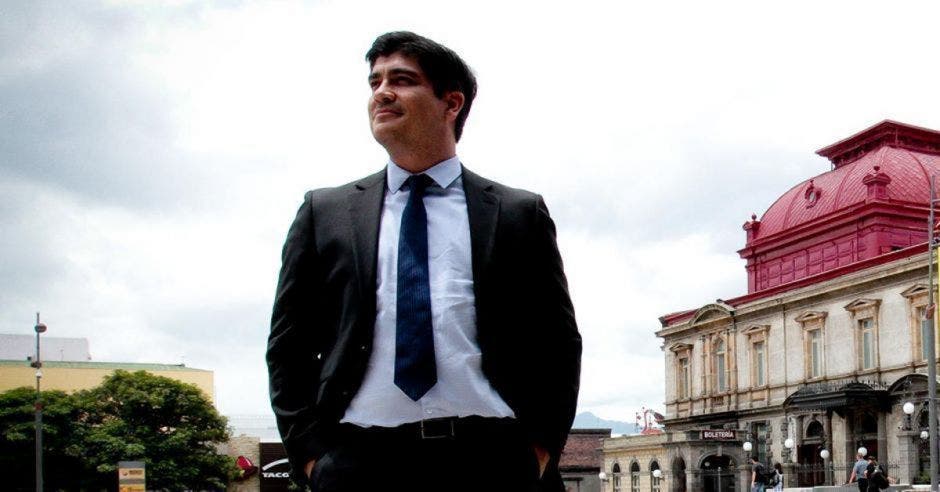 Carlos Alvarado, mandatario