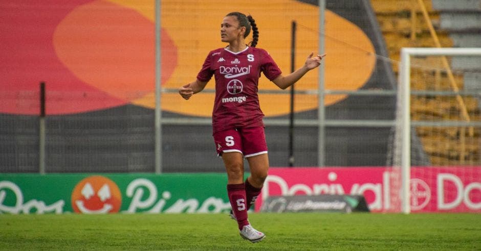 saprissa mujer futbol femenino