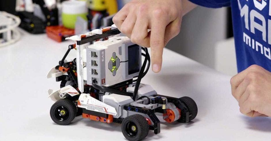 carro robot robotica