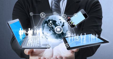 computadoras internet redes sociales