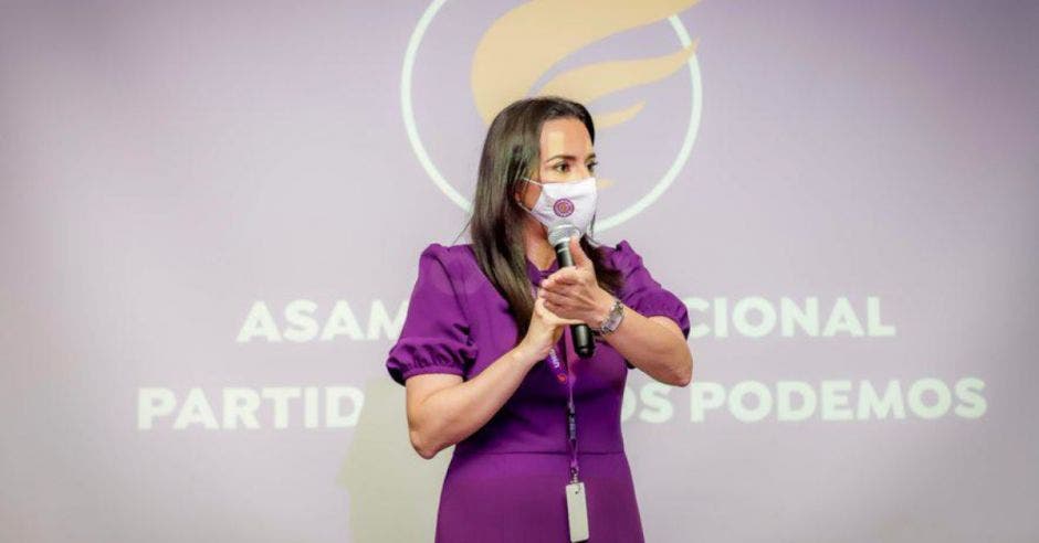 Natalia Díaz, quien hoy aceptó la candidatura por el partido Unidos Podemos.