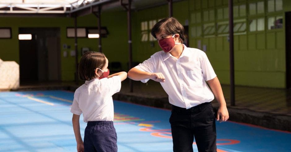 educación niños en la escuela