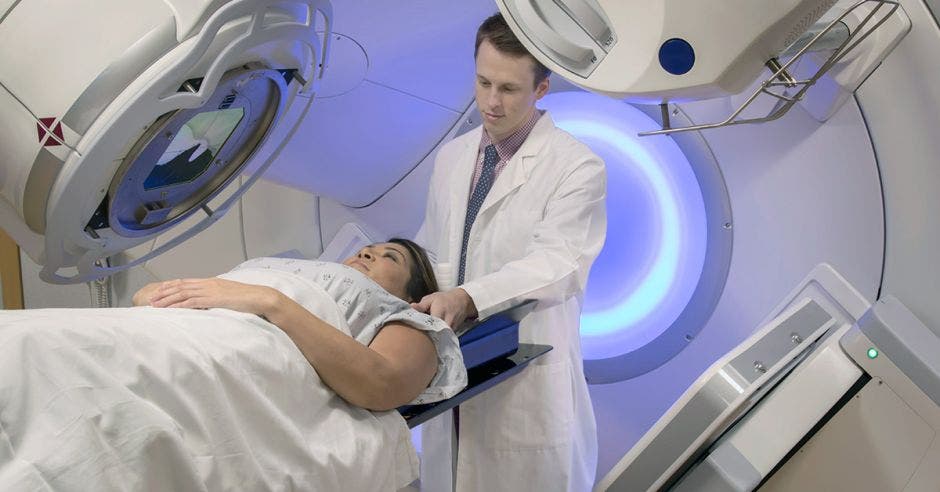 paciente recibiendo radioterapia