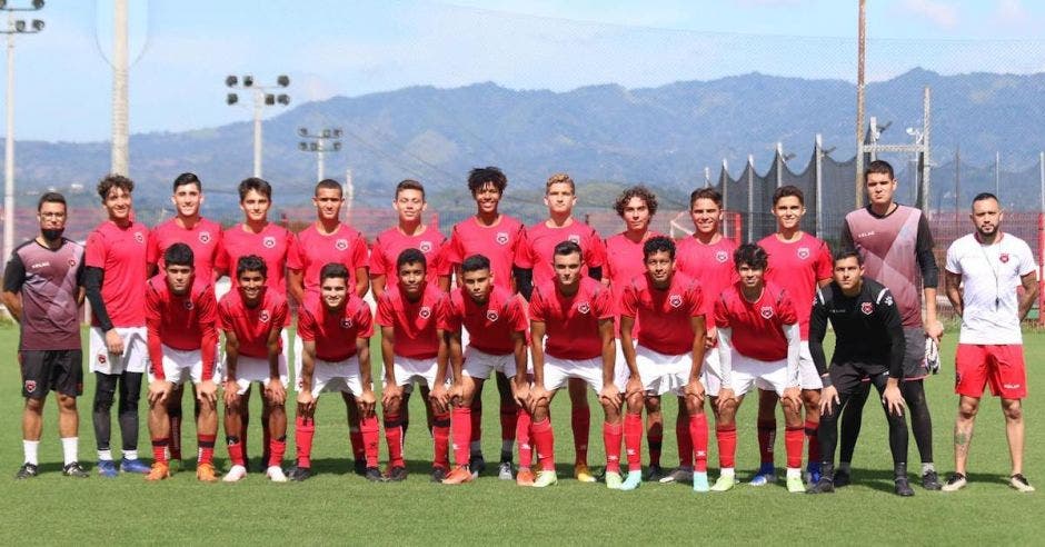 liga alajuelense cachorros