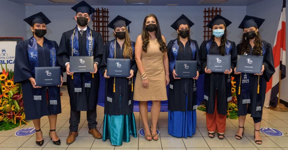 estudiantes graduados del IPA