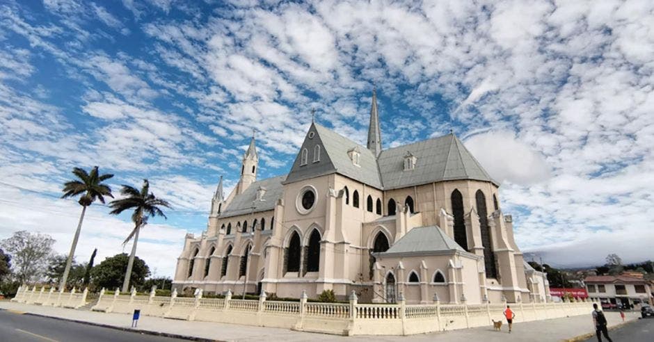 Iglesia de San Rafael de Heredia