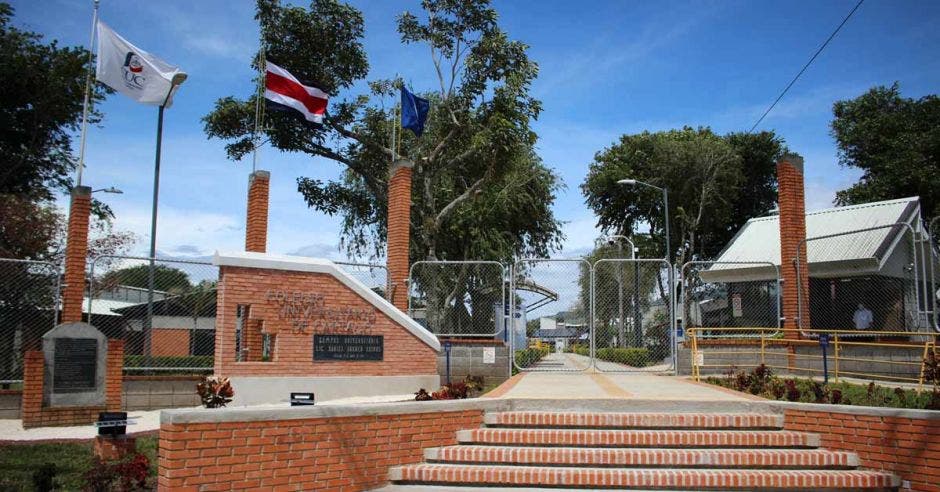 Colegio Universitario de Cartago
