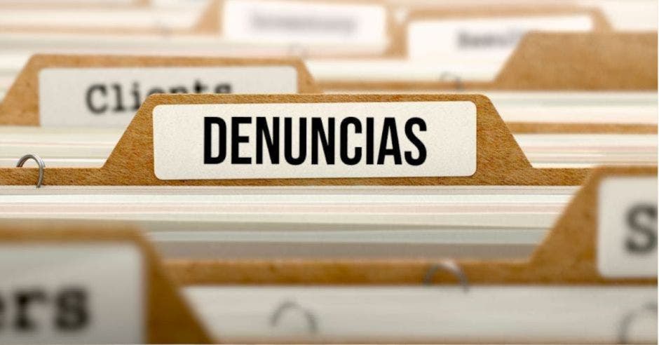 carpetas con denuncias