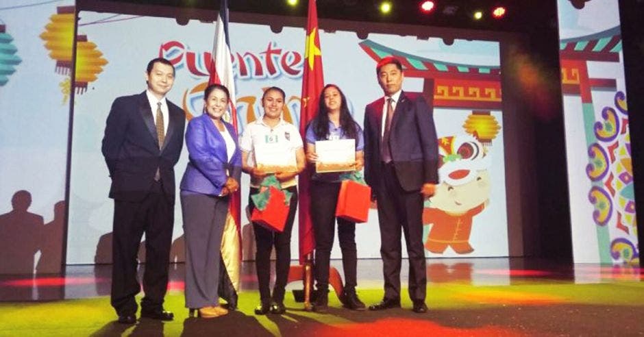 Ministerio de Educación de la República Popular China convoca becas para ticos