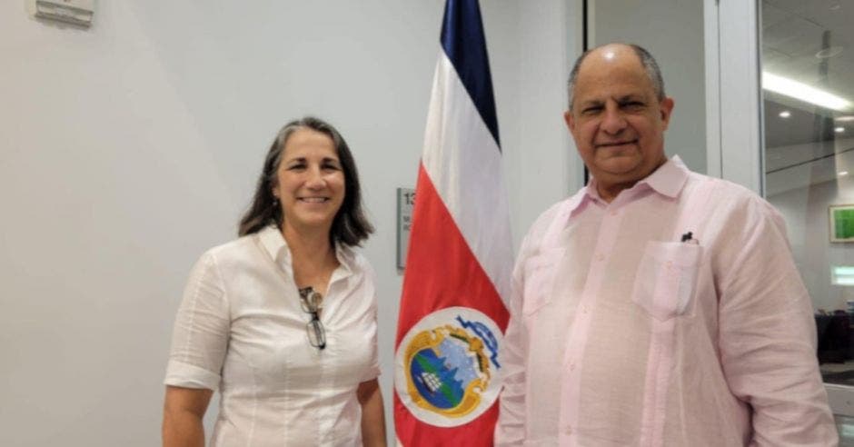 Luis Guillermo y su esposa